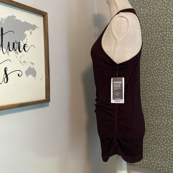 Athleta Antique Burgundy Speedlight Heathered Tank Size Medium New With Tags - Picture 4 of 9